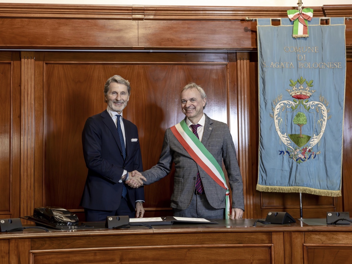 Lamborghini Comune Sant%u2019Agata Bolognese patto per il territorio