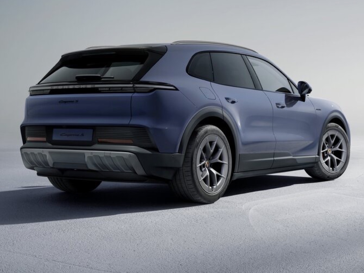 Porsche Cayenne S Electric