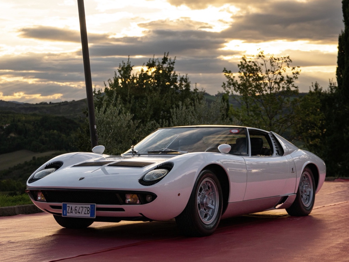 Lamborghini Miura P400