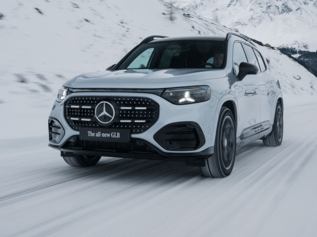 Mercedes-Benz GLB hybrid