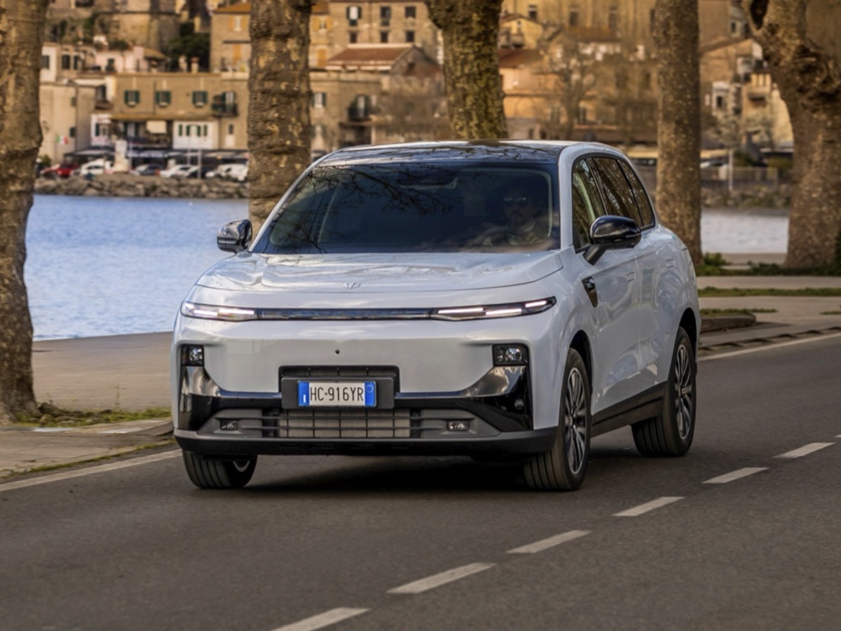 Leapmotor B10 REEV Hybrid