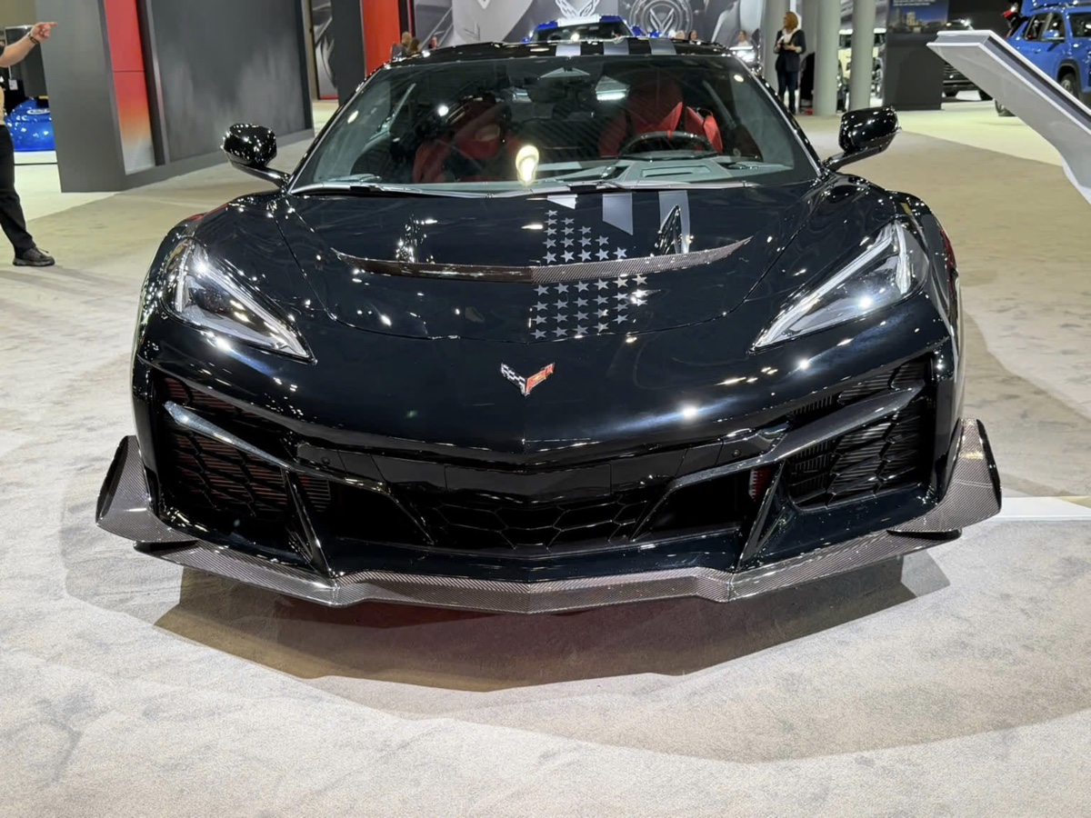 Chevrolet Corvette ZR1X Stars & Steel