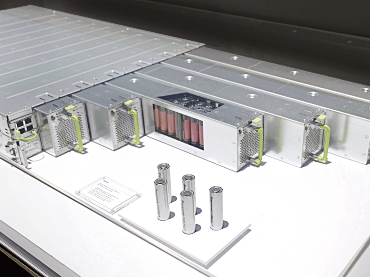 Panasonic batterie litio data center IA