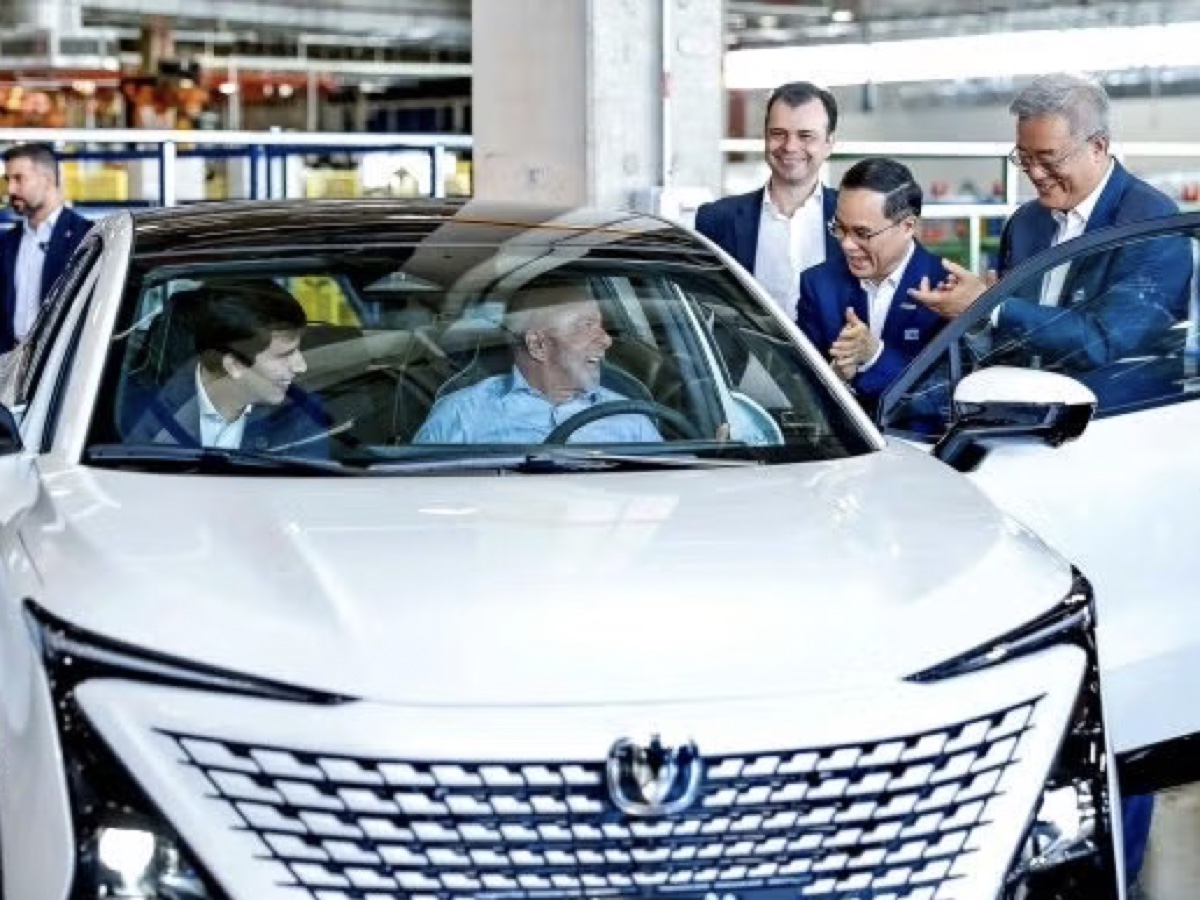 Changan presentazione Uni-T Brasile