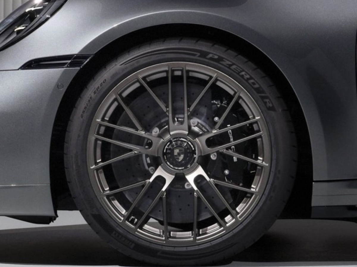 Pirelli P Zero R Porsche 911 Turbo S