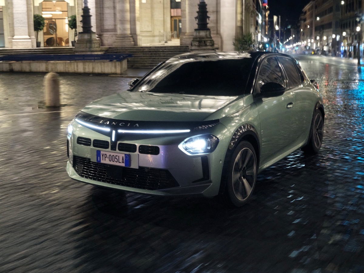 Lancia Ypsilon Turbo 100