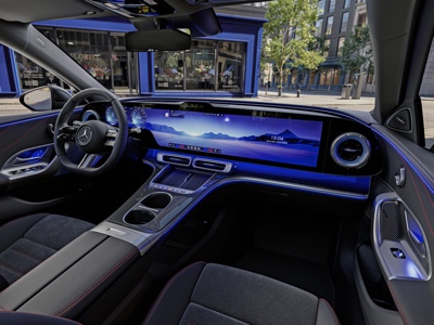 Mercedes-Benz reintrodurrà i tasti fisici al fianco dei grandi display