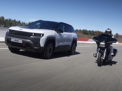 Jeep con Harley-Davidson per la stagione motociclistica 2026
