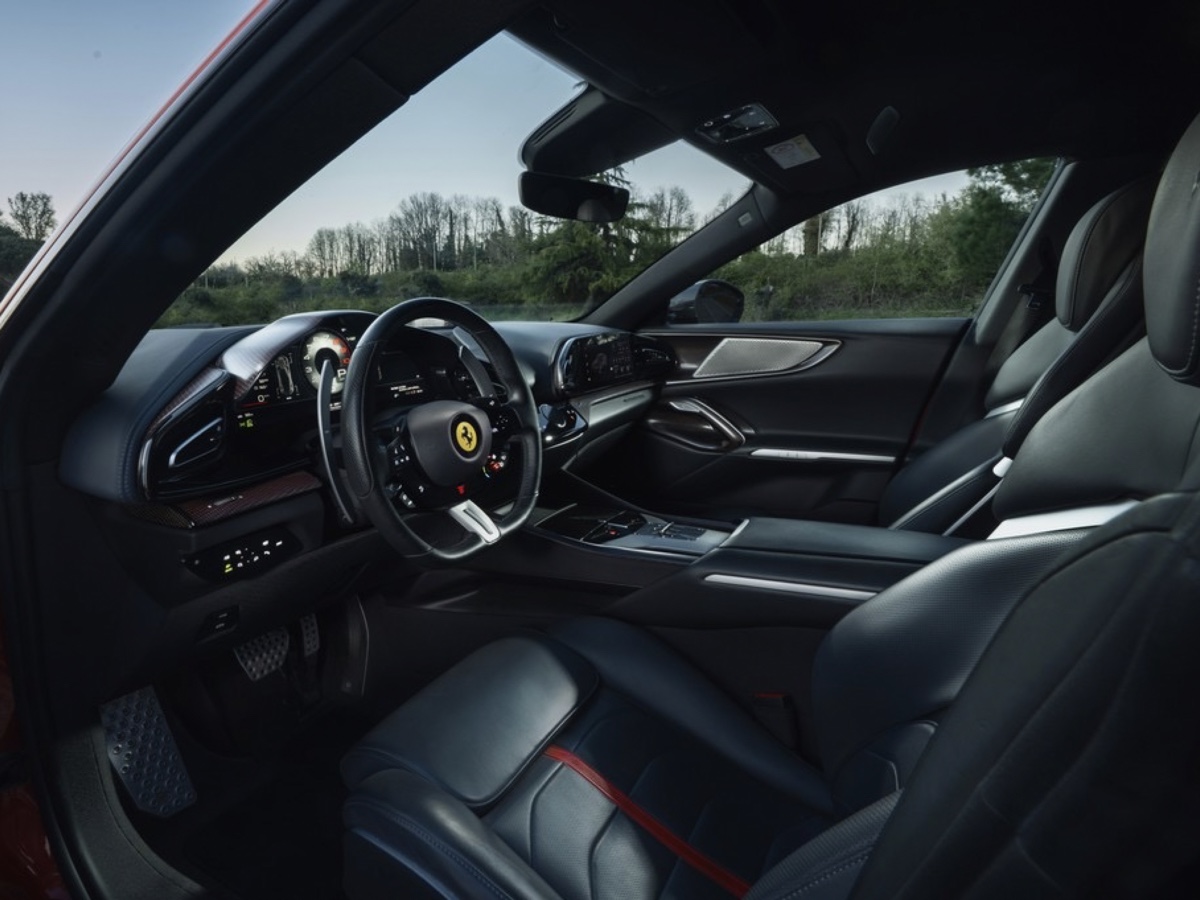 Ferrari Purosangue Handling Speciale