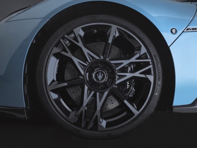 Pneumatici Bridgestone Potenza Sport per la Maserati MCpura