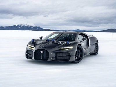 Sfida al gelo svedese per la hypercar Bugatti Tourbillon