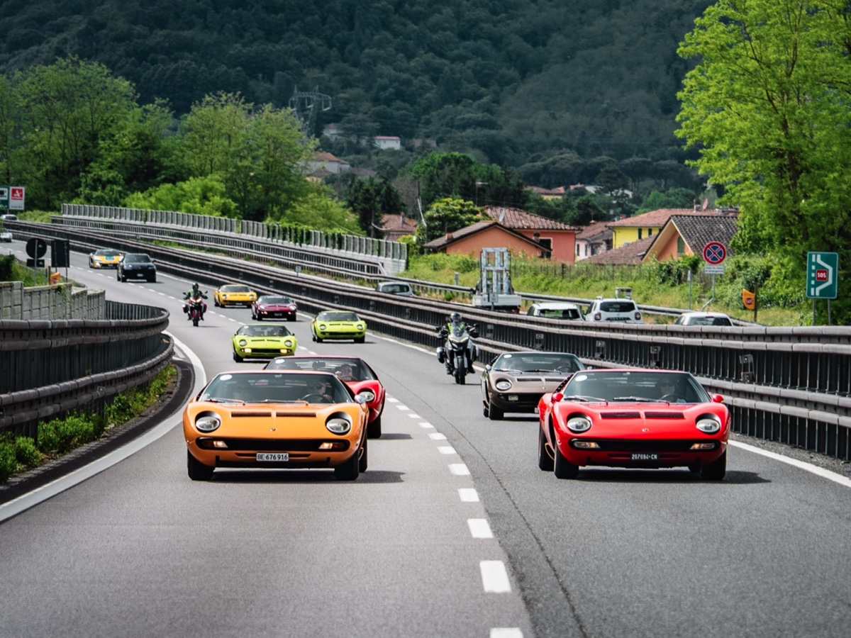 Lamborghini Miura Tour