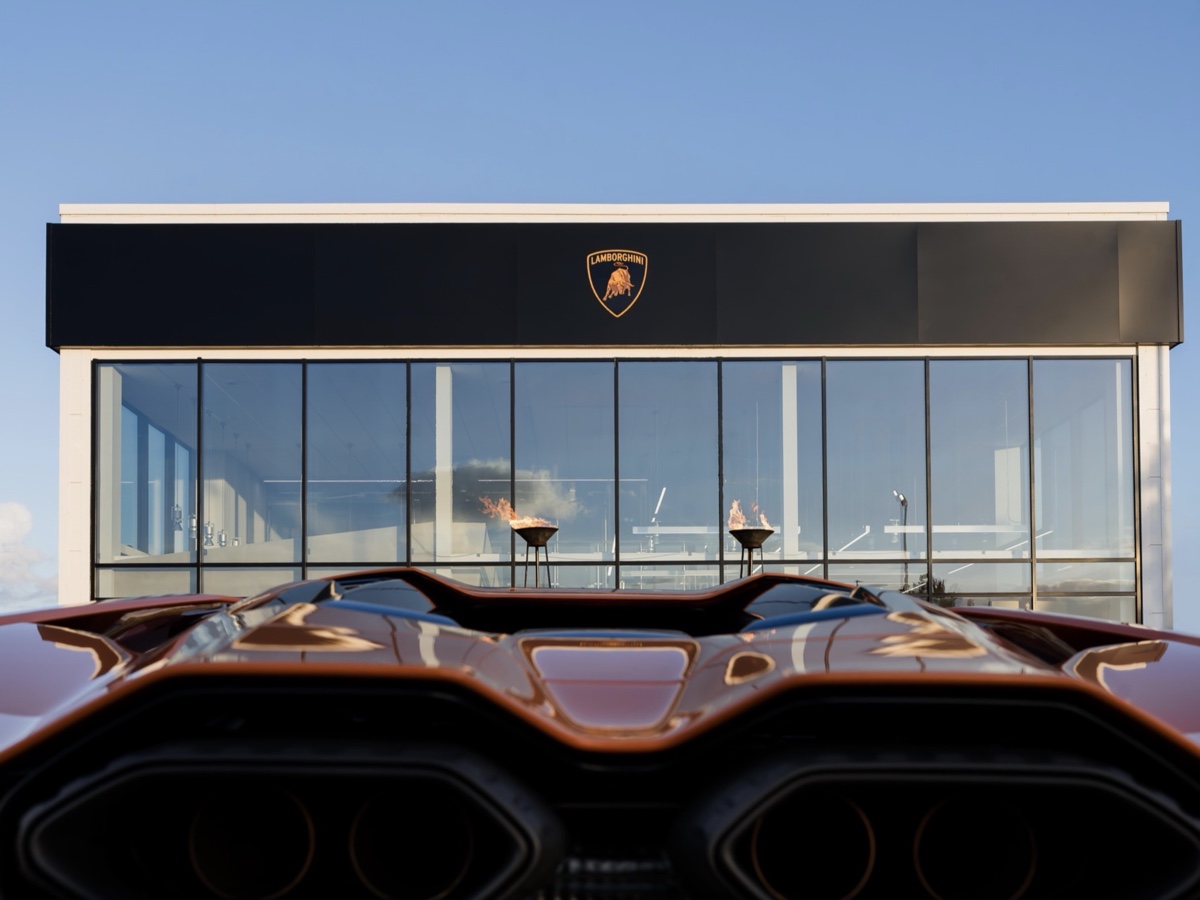 Lamborghini Poole