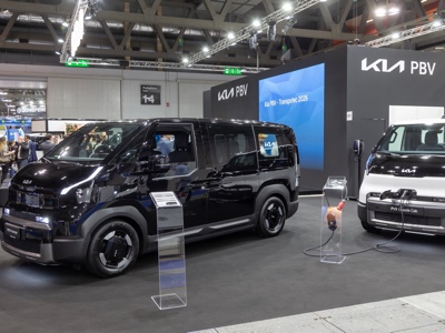 Kia a Transpotec Logitec con l’intera famiglia PV5
