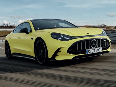 Tre allestimenti e prezzi da €155.060 per la nuova Mercedes-AMG GT Coupé 4