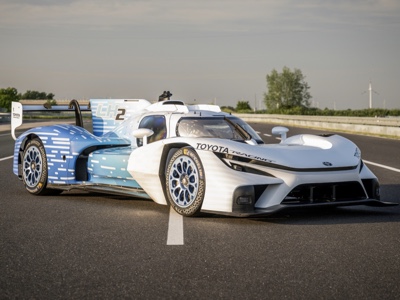 Primi giri a Le Mans per il prototipo Toyota TR LH2 Racing