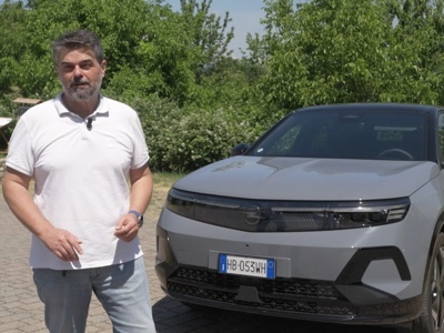 Grandland 4WD, Clio E-Tech, Assogomma e Purosangue HS sabato a Ruote in Pista