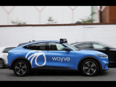 Uber apre le lista d'attesa per i robotaxi a Londra
