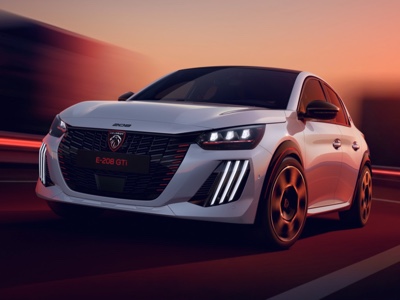 Reveal della Peugeot E-208 GTi di serie alla 24 Ore di Le Mans