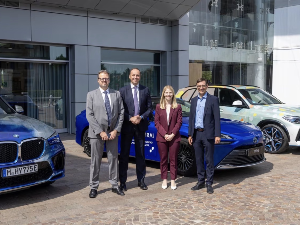 BMW Hydrogen Day San Donato Milanese