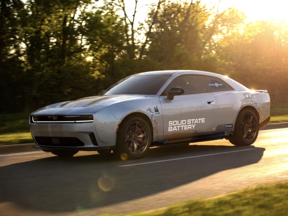 Dodge Charger Daytona test batterie stato solido