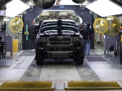 Nissan mira a produrre 1 milione di auto l'anno in Giappone