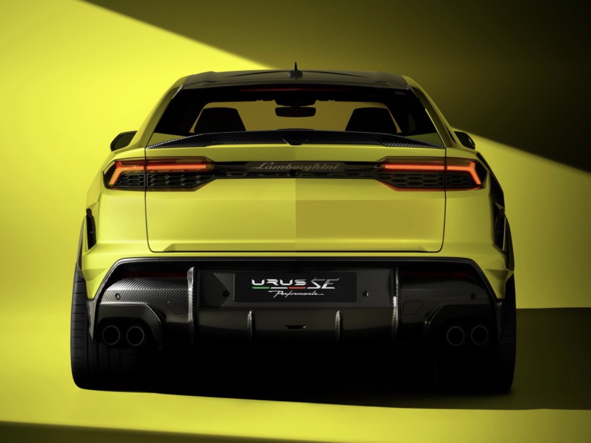 Lamborghini Urus SE Performante