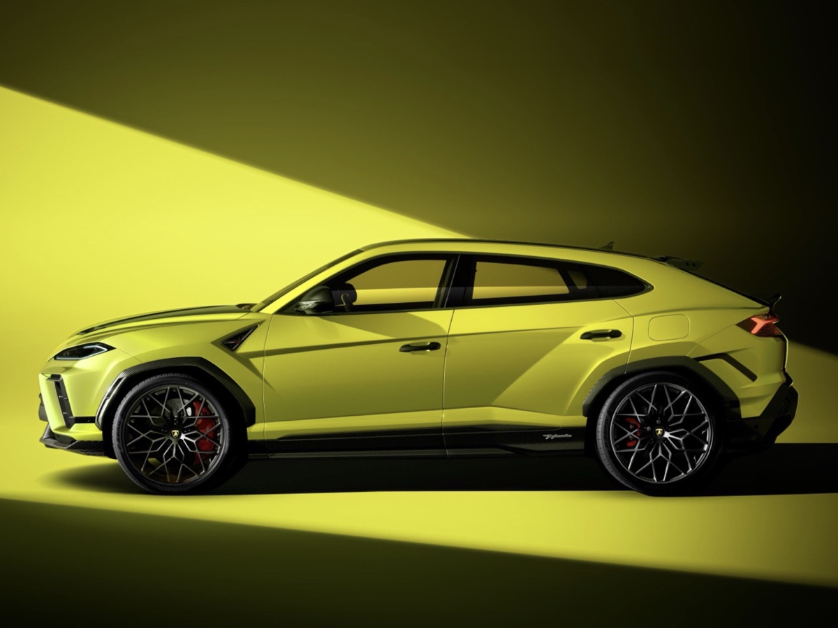 Lamborghini Urus SE Performante