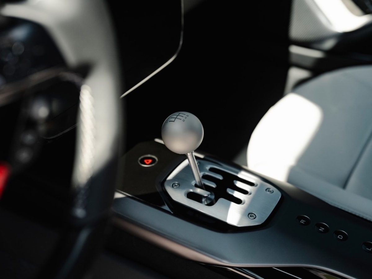 Ferrari 12Cilindri manuale