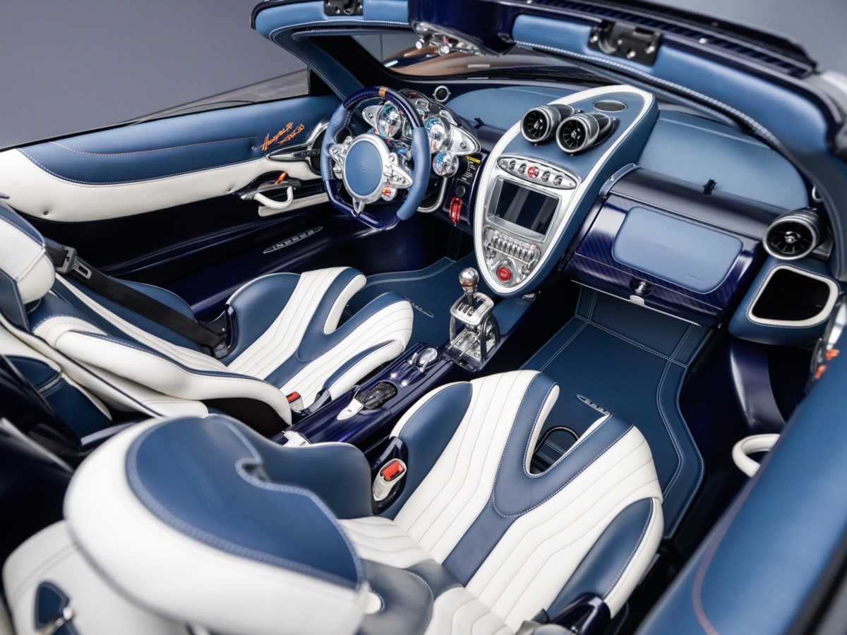 Pagani Huayra 70 Derecho