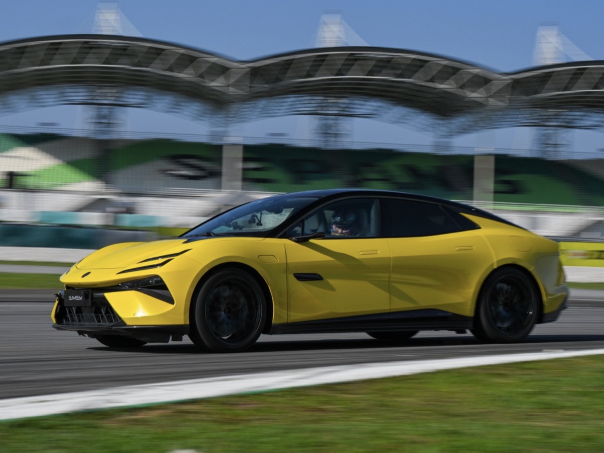 Lotus Emeya record Sepang