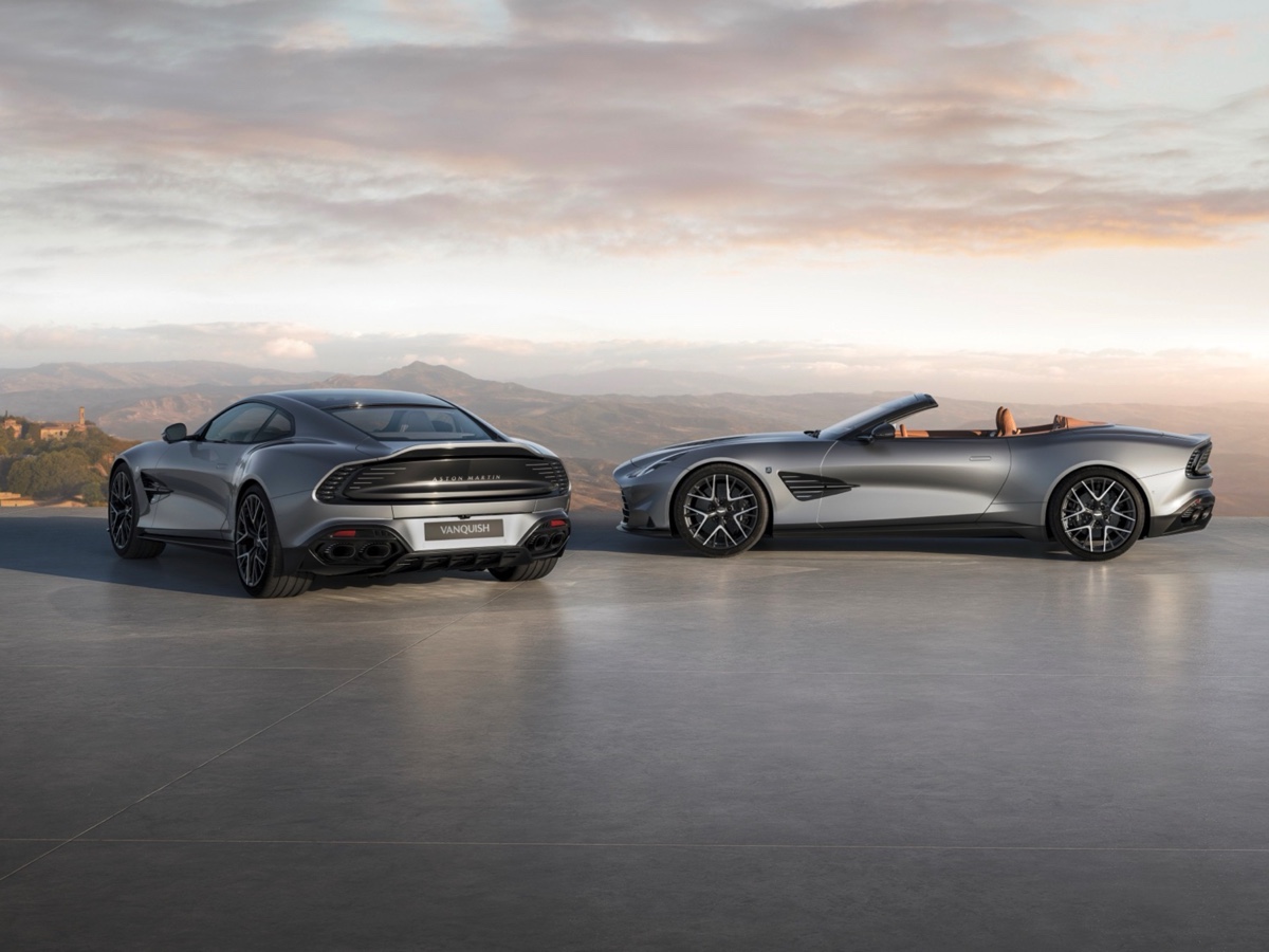 Aston Martin Vanquish 25