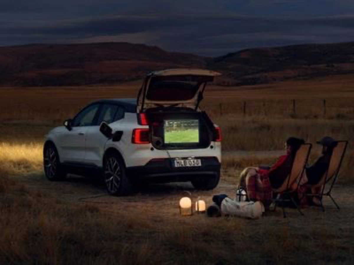 Volvo EX30 power bank