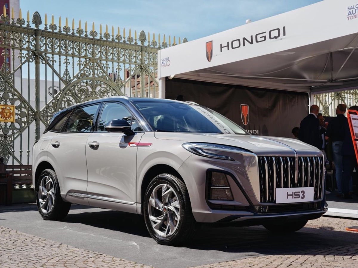 Hongqi HS3