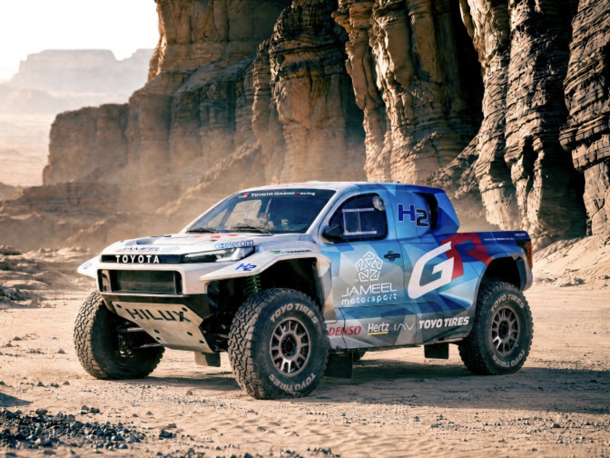 Toyota Gazoo Racing DKR GR FC Hilux