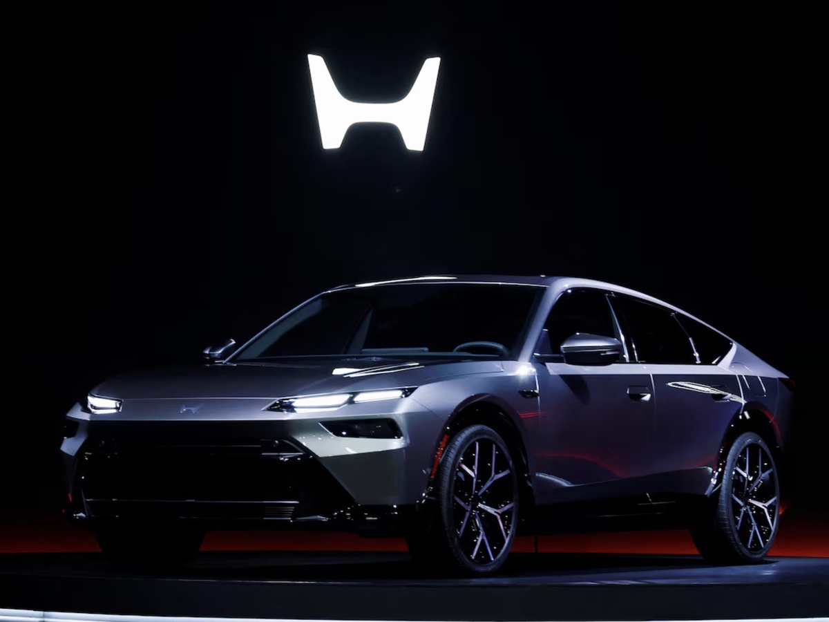 Honda Hybrid Sedan Prototype