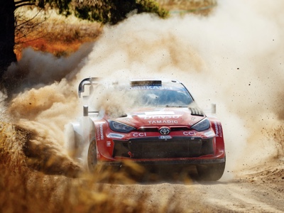 Duello a tre in casa Toyota per il titolo WRC al Rally Italia Sardegna
