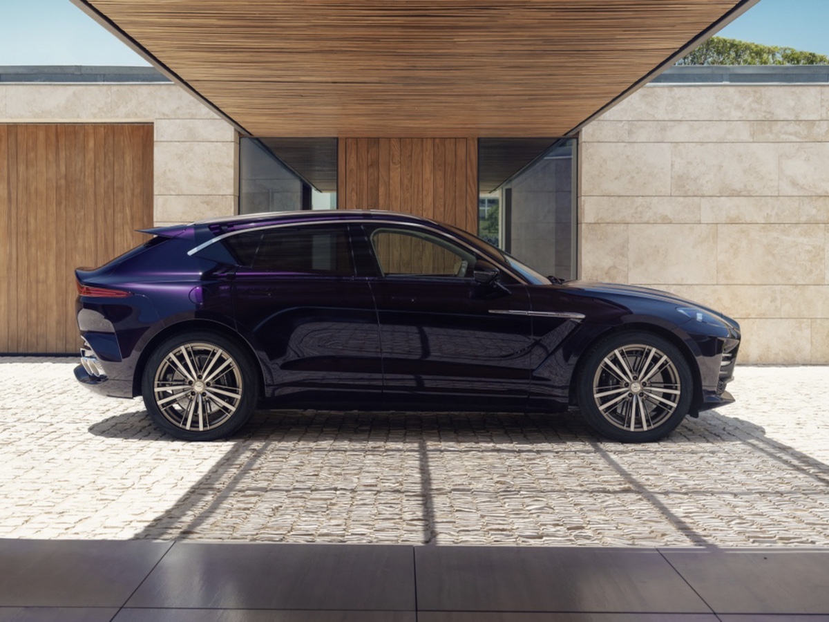 Aston Martin DBX GT
