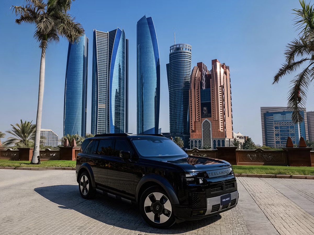 Freelander 8 Abu Dhabi