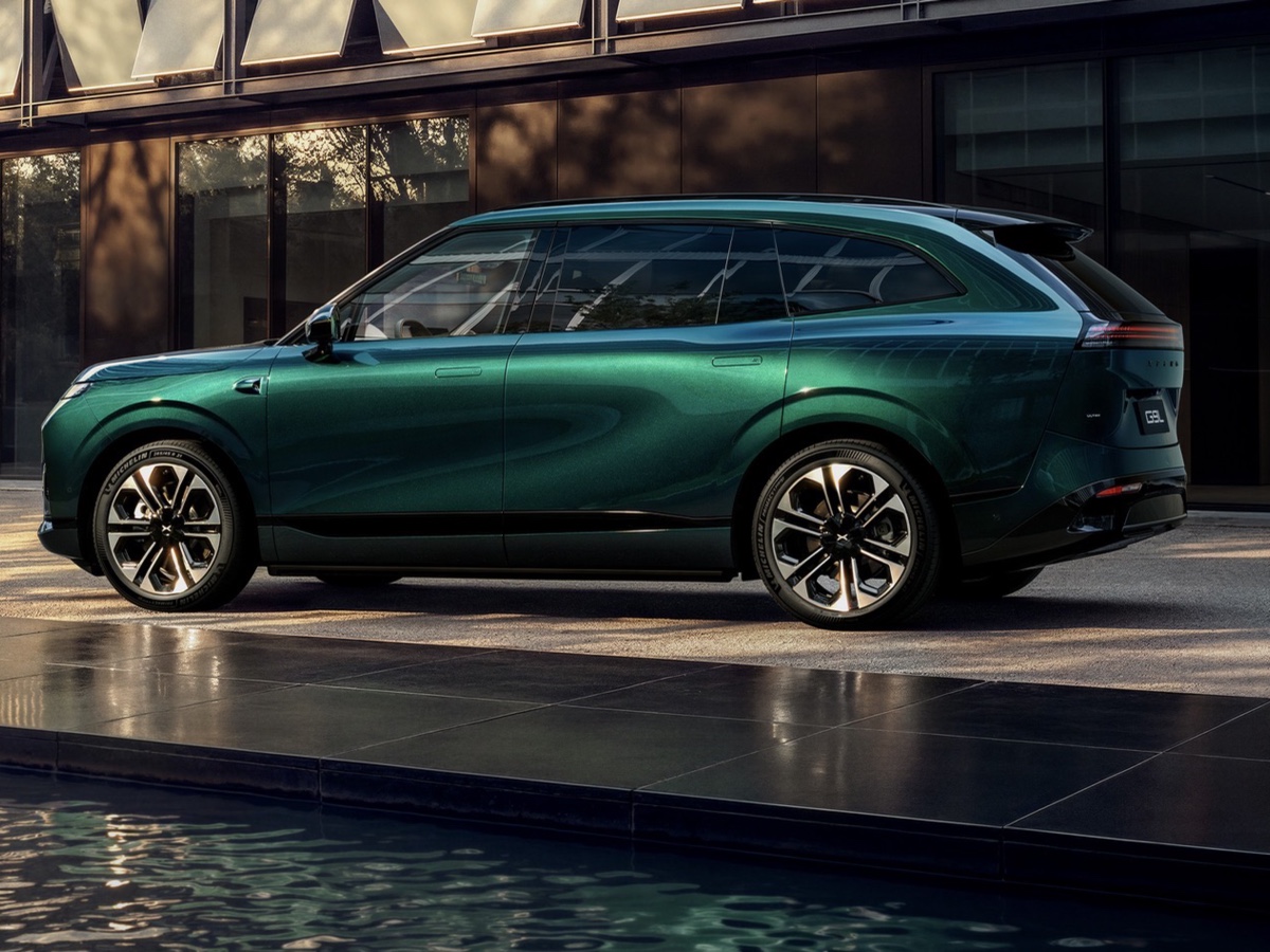 XPeng G9L