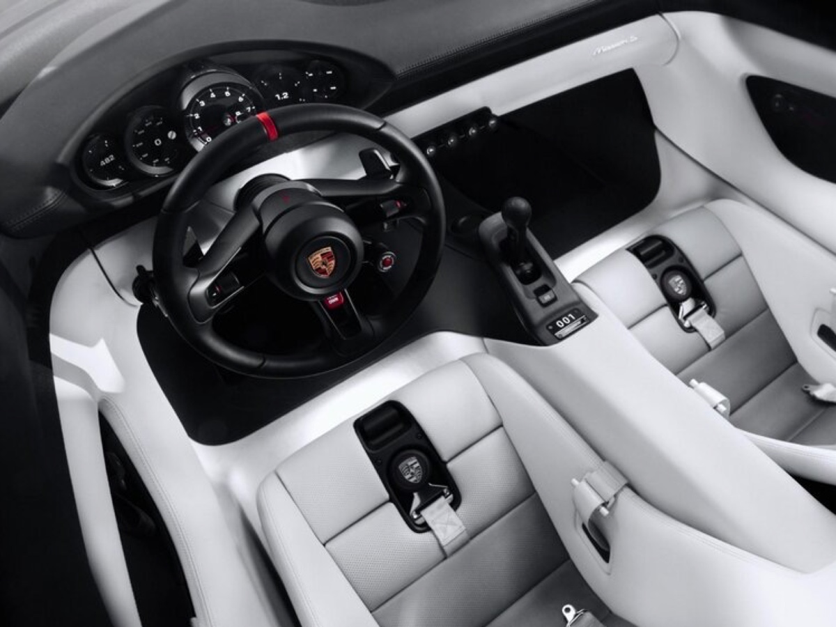Porsche Mission S