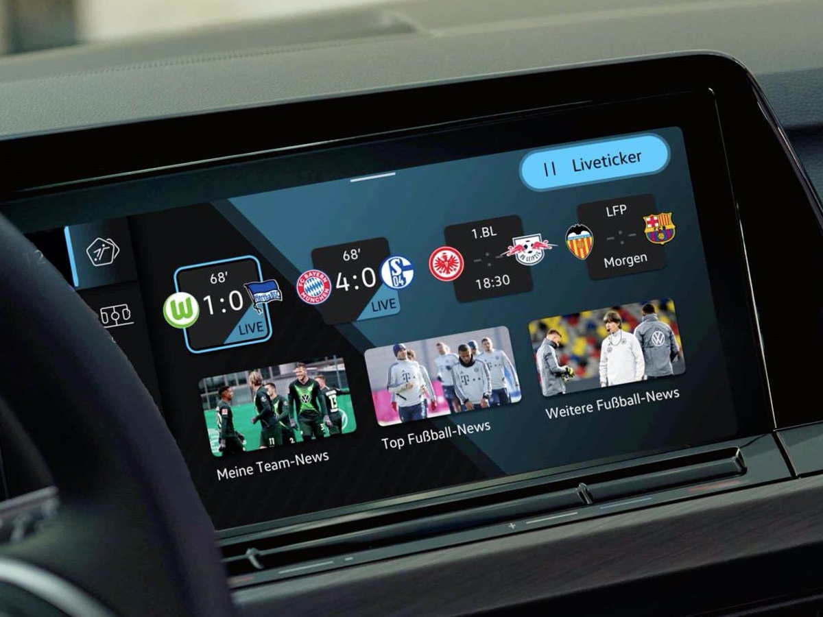 Aggiornamenti on-board in tempo reale sul calcio con la VW Golf