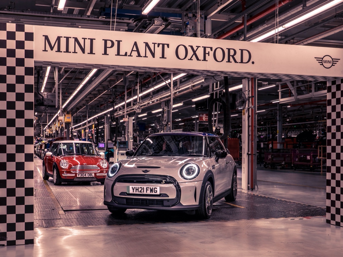 MINI 20 anni di produzione ad Oxford