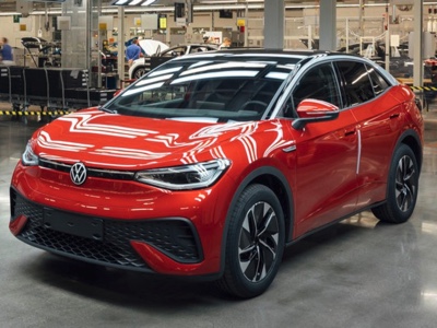 Volkswagen riorganizza la produzione in Germania puntando sulle EV