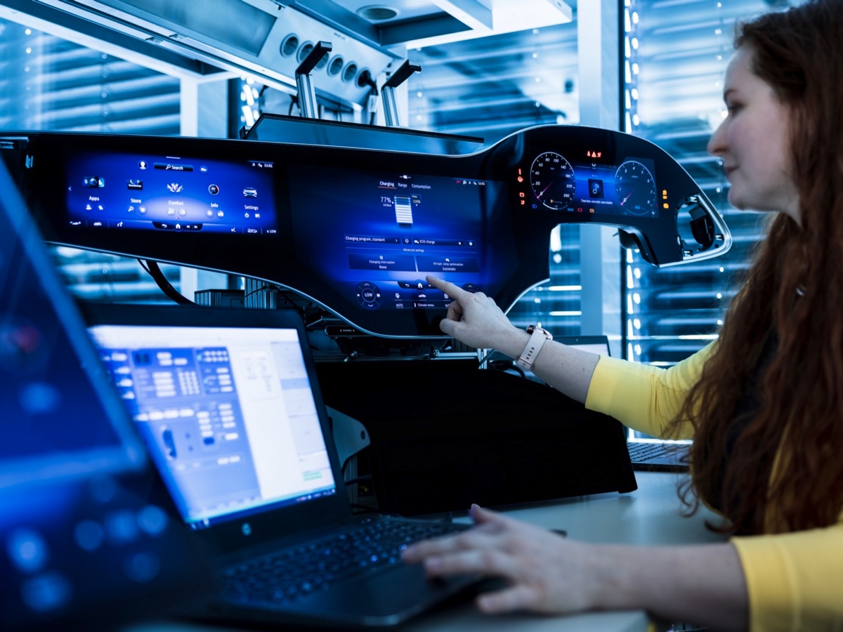 Mercedes-Benz Electric Software Hub Sindelfingen