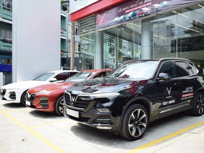 VinFast mira a vendere 300.000 auto (+52%) nel 2026