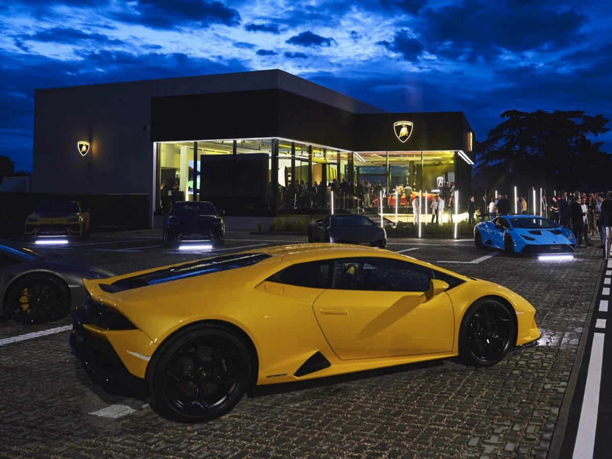 Verona, inaugurato il 6° dealer italiano del Toro