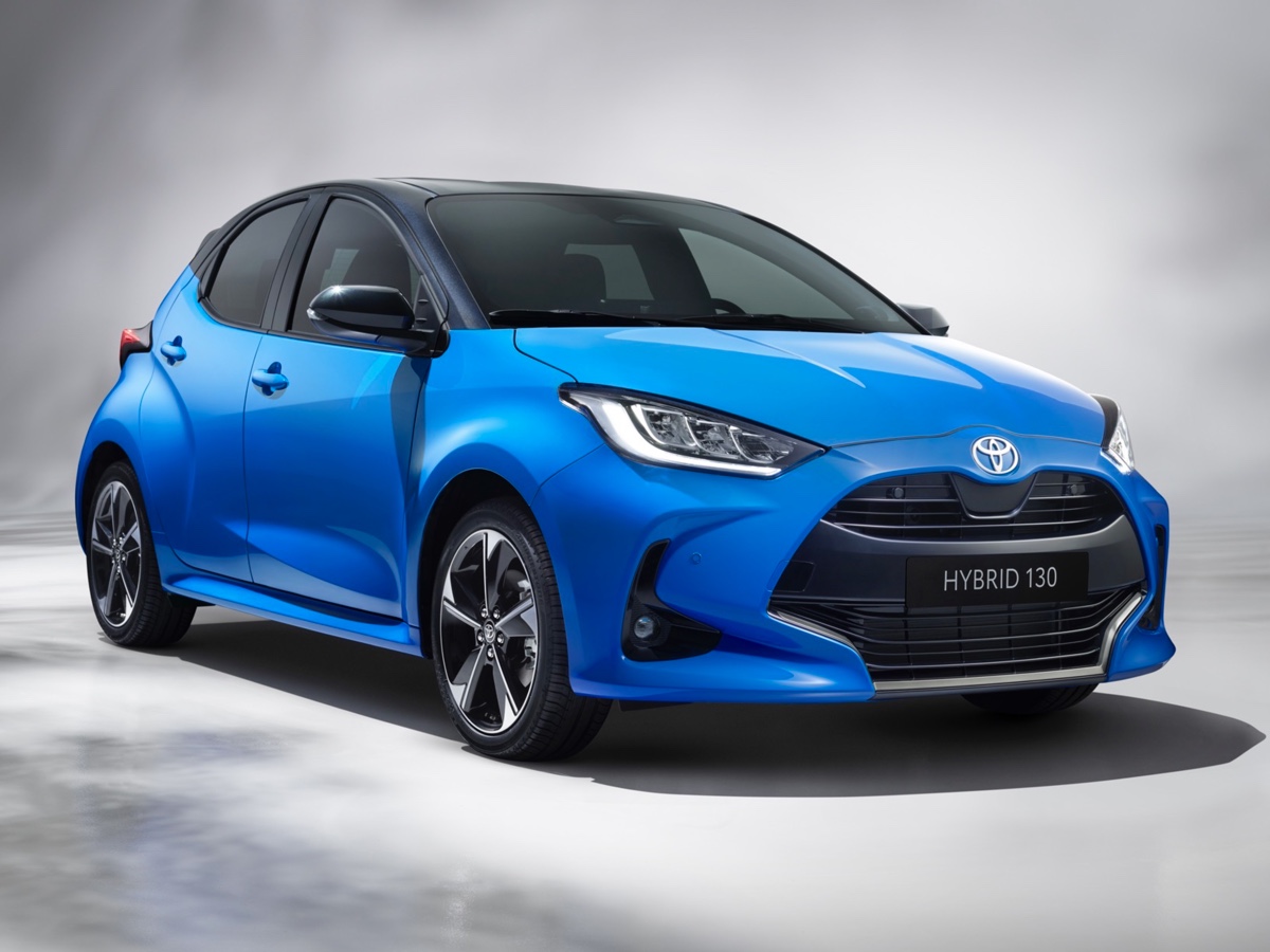 Toyota Yaris Hybrid MY24
