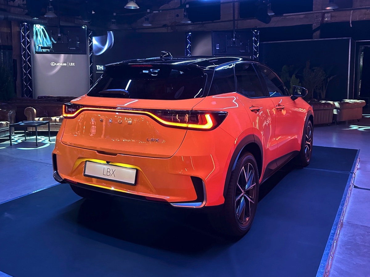 Lexus LBX