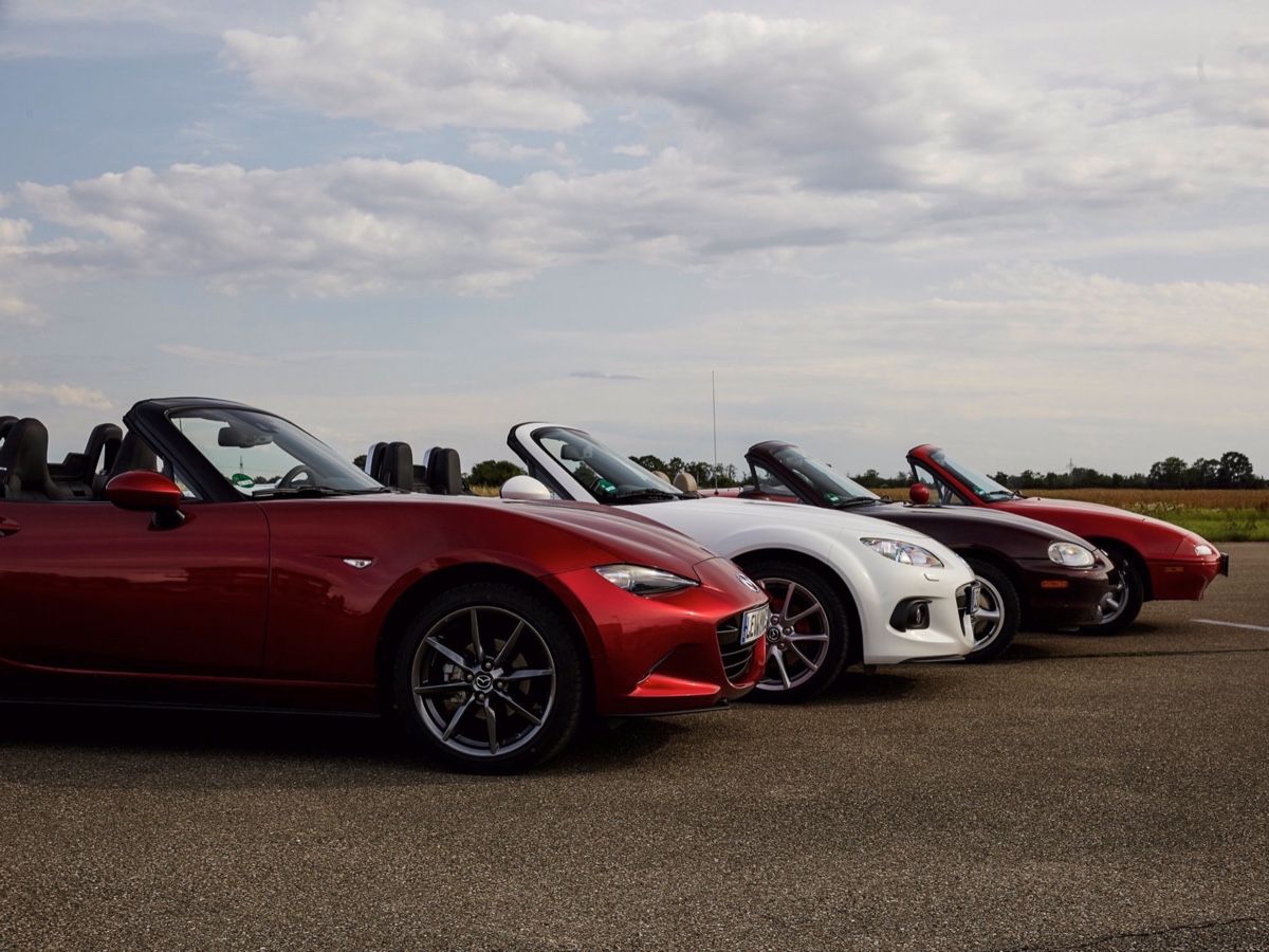 Mazda MX-5 quattro generazioni
